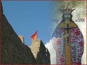 Знамя Молдовы над крепостью Сучава