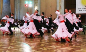 Танцевальный коллектив «Кодрянка»