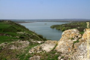 Устье реки Раковэц и Прут у села Корпач, Единец, апрель 2013 г.