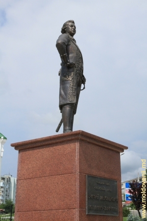 Monumentul cneazului Potiomkin din faţa Memorialului