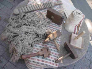 Инструменты для ковроделия