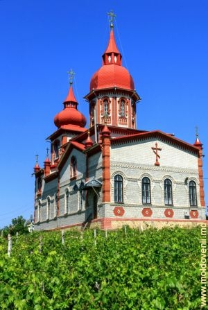 Biserica din satul Hănăseni, r. Cantemir