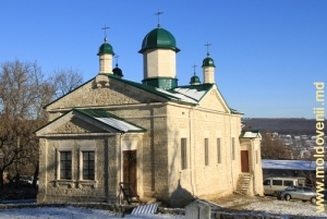 Обновленная зимняя церковь монастыря Кондрица, зима 2010
