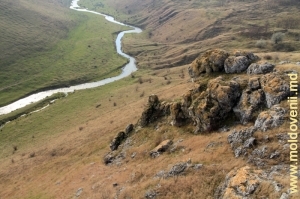 Rîul Racovăţ în Defileul de lîngă satul Brînzeni