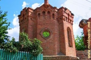 Turnurile de control ale Castelului Vînătoresc, 2007