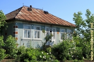 Casele şi ulicioarele satului Glinjeni 
