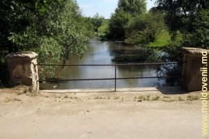 Мост через реку Куболта в селе Плоп