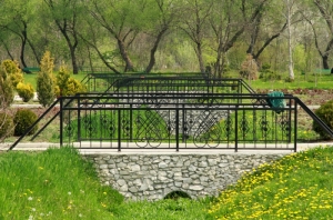 Декоративные мостики в парке Дендрариум