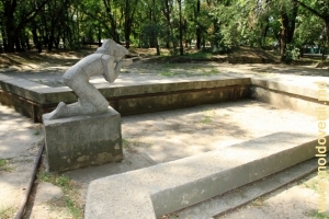 Parcul „Dimitrie Rodin” din satul Cioburciu (Ciobruci)