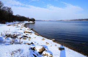 Peisaj de pe malul lacului de acumulare de la Dubăsari