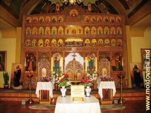 Алтарь церкви в монастыре Добруша, Шолдэнешть
