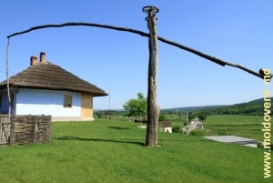 Двор дома-музея в селе Кошерница