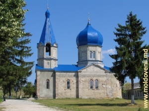Biserica de vară a Mănăstirii Frumoasa în perioada reconstrucţiei, 2007
