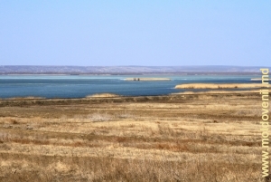 Lacul Rotunda aproape de satul Manta, Cahul.