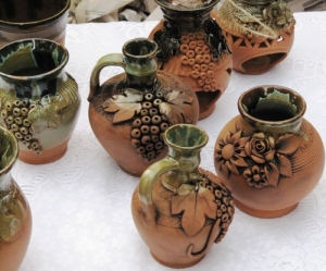 Vase contemporane din ceramică