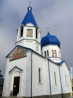 Восстановленная летняя церковь монастыря Фрумоаса, 2008