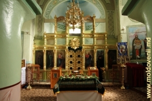 Интерьер церкви Св. Троицы в монастыре Рудь, Сорока