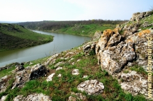 Lacul de acumulare Racovăţ între satele Bîrnzeni şi Corpaci, Edineţ