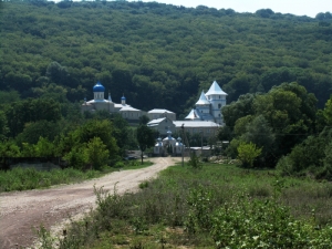 Vedere a mănăstirii de la Călăraşi - intrarea, Mănăstirea de la Călărăşeuca, Ocniţa 