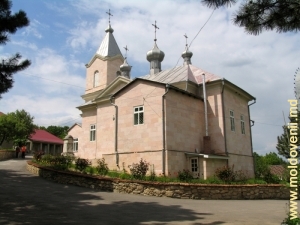 Церковь монастыря Суручень