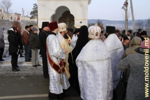 Sfințirea apelor de Bobotează la mănăstirea Curchi, 19 ianuarie 2012