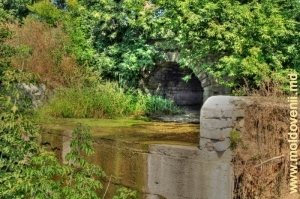 Podul peste Racovăţ din satul Hădărăuţi, Ocniţa