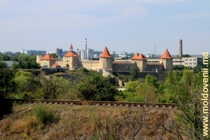 Cetatea Bender, vedere de pe pod, 2012