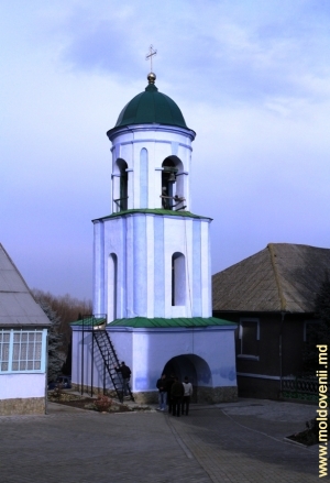 Колокольня монастыря Жапка