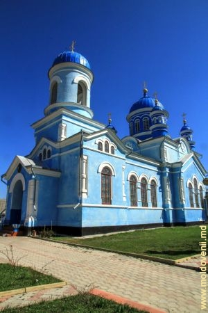 Biserica „Acoperămîntul Maicii Domnului” din s. Cinișeuți, r. Rezina