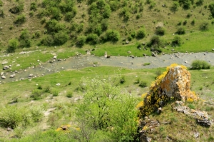 Перекаты на реке Раковэц в конце ущелья