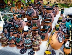 Ceramica contemporană