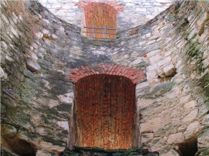 Вид изнутри колодца крепости